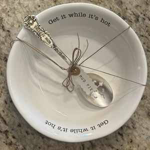 Mud Pie Vegetable Serving Bowl